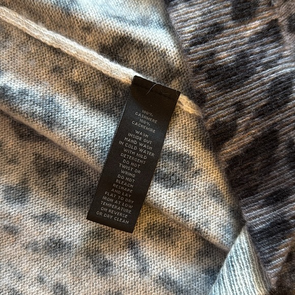 Saks Fifth Avenue Gray and Black Animal Print cashmere Sweater - Picture 7 of 7